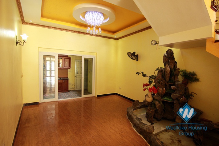 Unfurnished and bright house for rent in Au Co street, Tay Ho district, Ha Noi